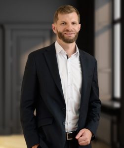 Dr. Johannes Stößel